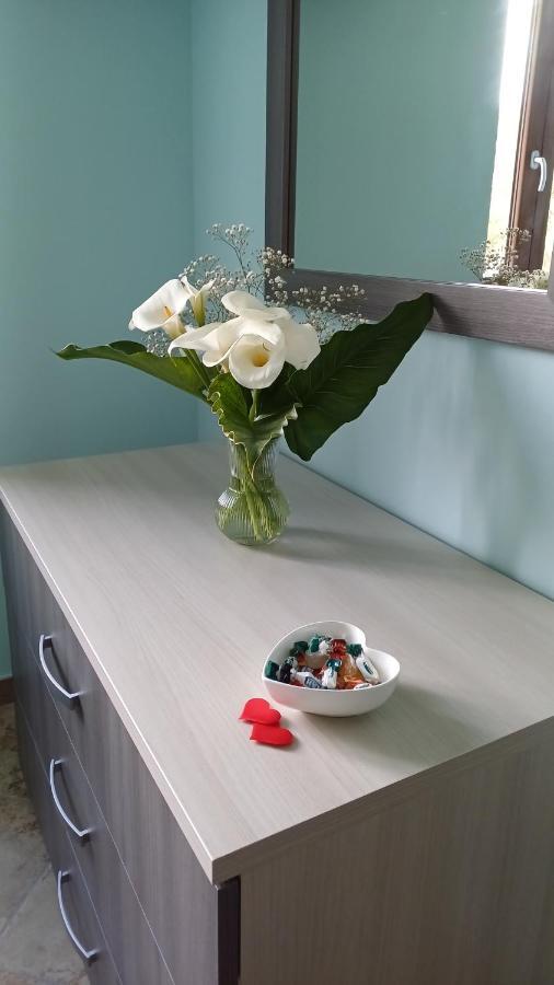 Core A Core Rooms Santo Stefano del Sole Экстерьер фото
